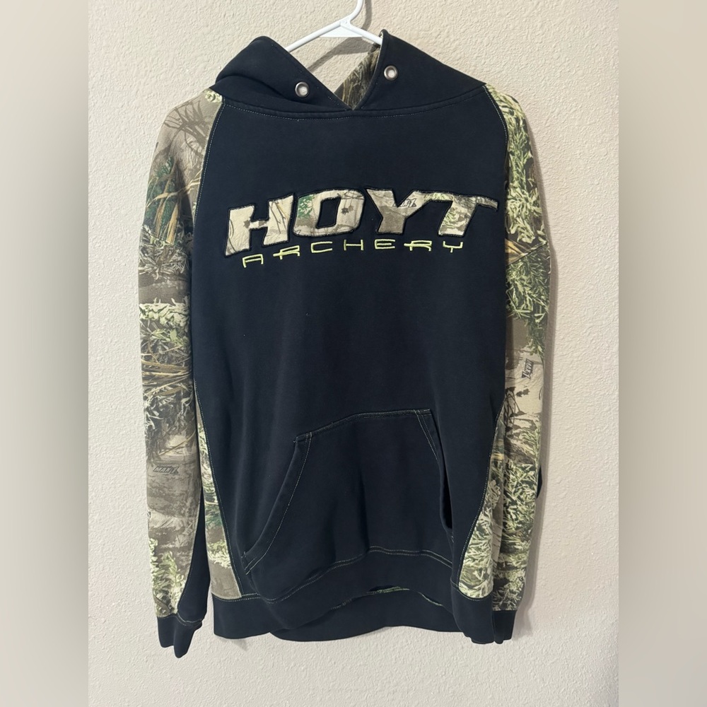 HOYT Archery Camo Sleeve Hoodie - Black with Camouflage